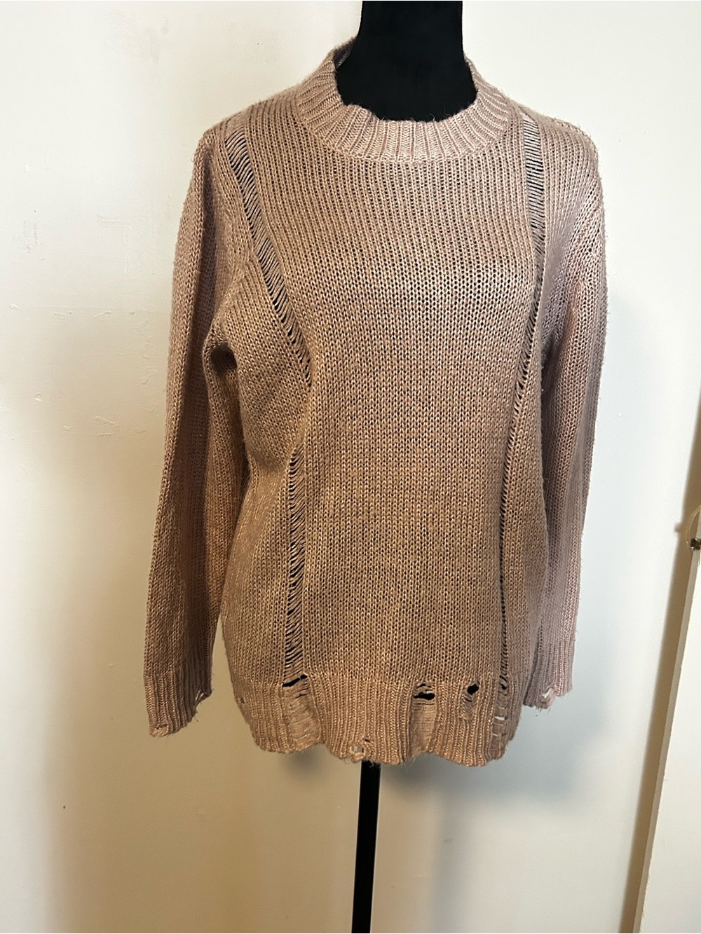525 America Distressed Crewneck Sweater in Taupe